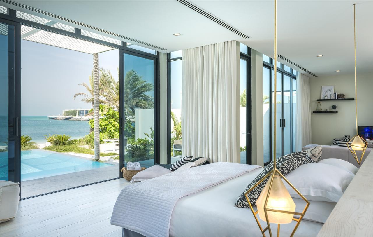Nurai Island, Saadiyat Hotell Abu Dhabi Eksteriør bilde A bedroom at the hotel
